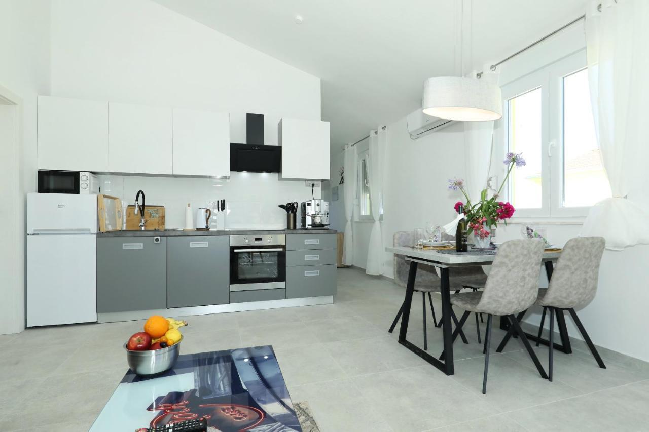 Apartment Gaby Božava Extérieur photo